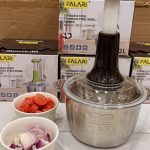 Large 2L Bowl Effortless Vegetable Chopper & Meat Mincer – Manual Hand-Press Food Processor for Fruits, Herbs, Garlic, and Onions (Random Color) 2