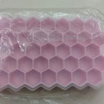 Silicone Honeycomb Ice Cube Tray with Lid (Random Color) 3